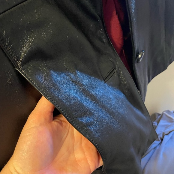 Leather jacket - Picture 6 of 7